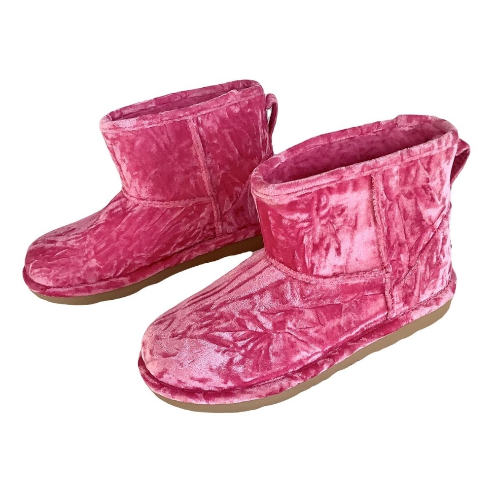 Ugg Mini Crushed Velvet Boots - New Without Box